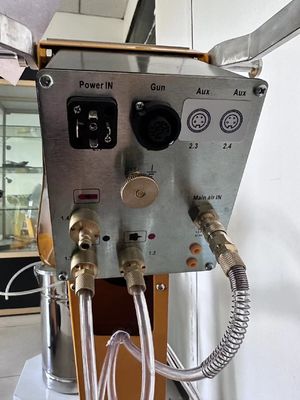 رذاذات الطلاء البولود الكهربائي الاهتزازية التنافسية لخط إنتاج الطلاء